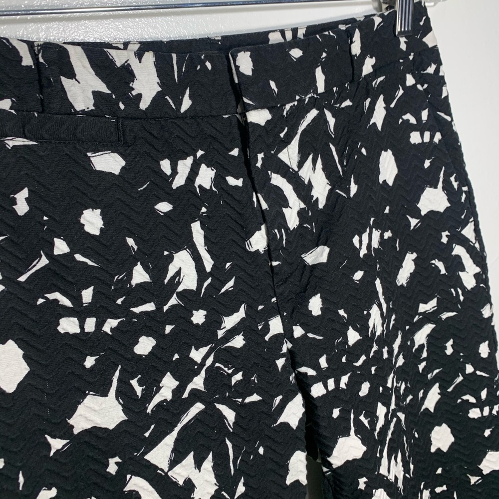 Ann Taylor LOFT black and white print cropped pant - Picture 3 of 16